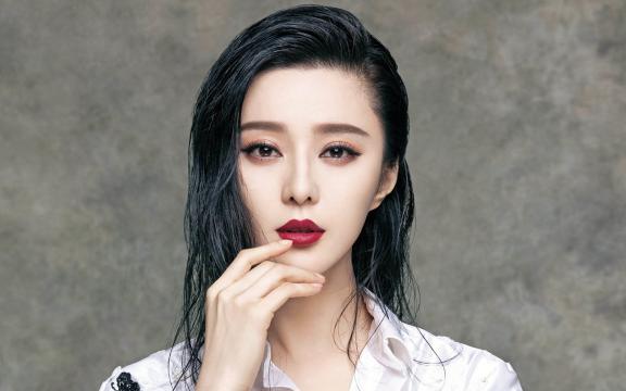 《穿越后,她带着空间去逃荒柳潇云柳潇珠》畅销巨著