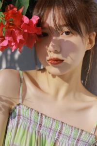 《穿越后，他成了女帝的入幕之宾》热门小说